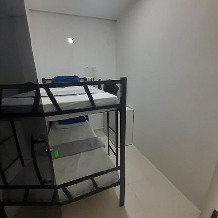Hostel E Pousada ガラニュンス エクステリア 写真